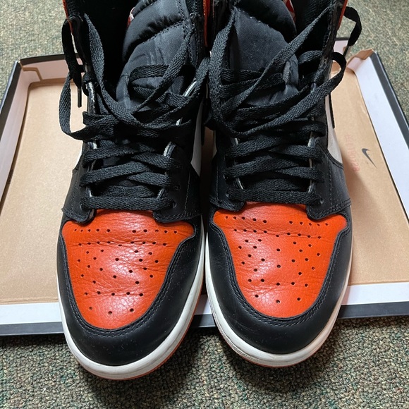 Shattered backboard 1.0